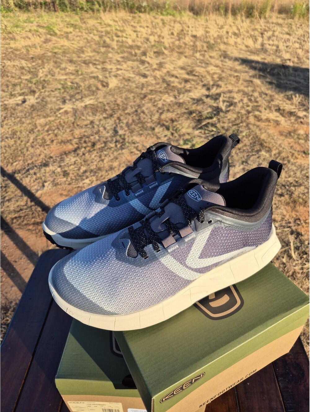 Keen 450 Dirt Hiking Shoes Mens 10 Lace Up Outdoors Sneakers Grey $170 MSRP NEW - Picture 3 of 8